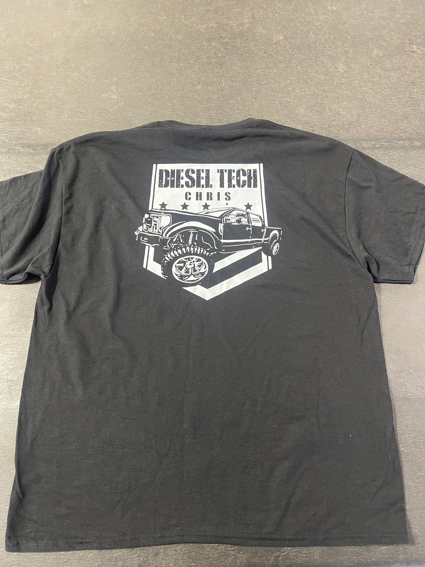 NEW LOGO POCKET TEE