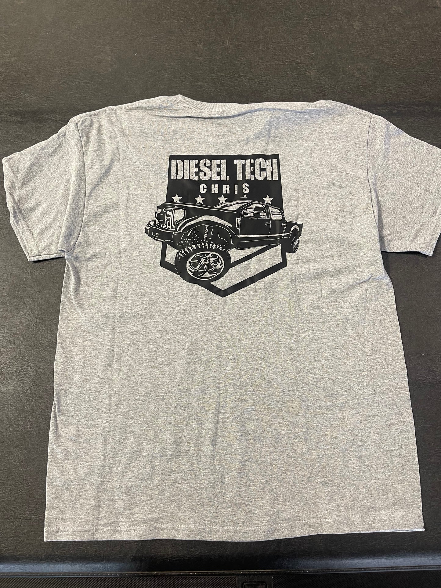 NEW LOGO POCKET TEE